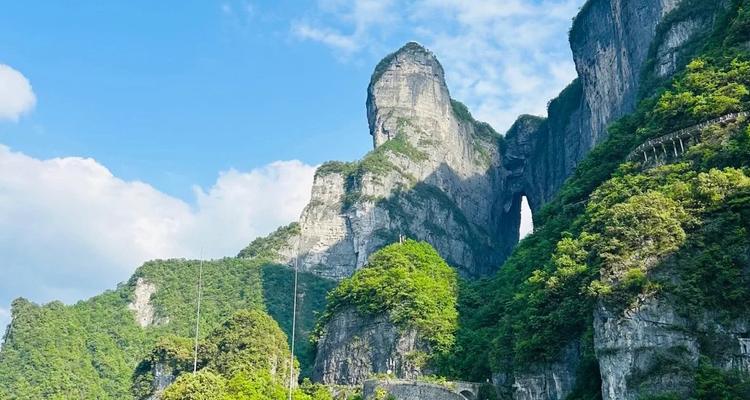3 Days Zhangjiajie National Forest Park Tour in Wulingyuan Scenic Area