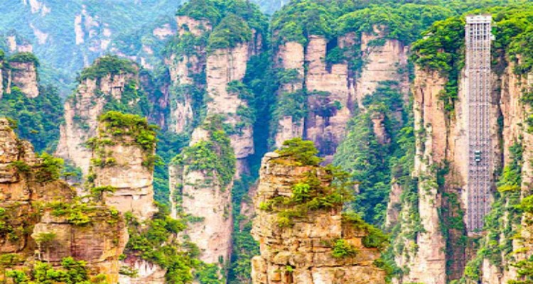 6 Days Zhangjiajie Tour from Singapore: Direct Flight to Zhangjiajie Mountains & Towns