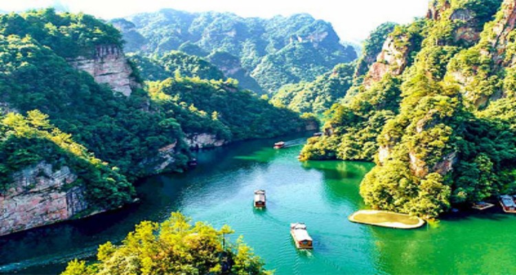 Malaysia Special: Zhangjiajie Avatar Peaks & Furong Fenghuang Town - 5 Days
